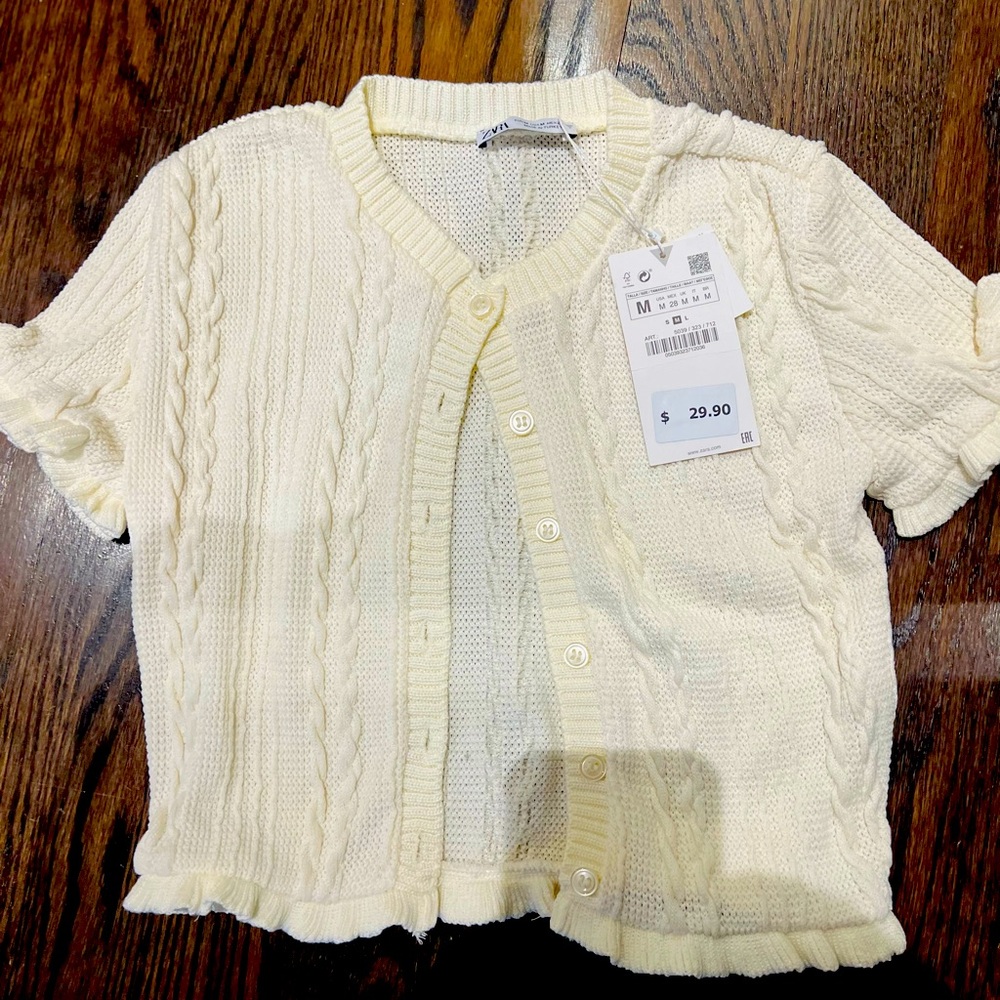 BRAND NEW Zara crop sweater size M